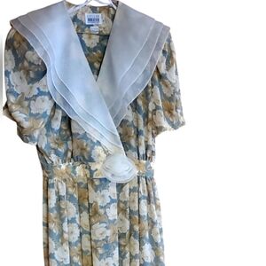 Leslie Fay Petite Collections Vintage Grey/Tan Floral V Neck Dress Size 14P